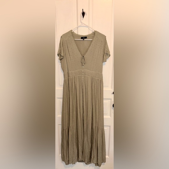 Lulus “Completely in Love” Maxi Dress - Picture 2 of 5